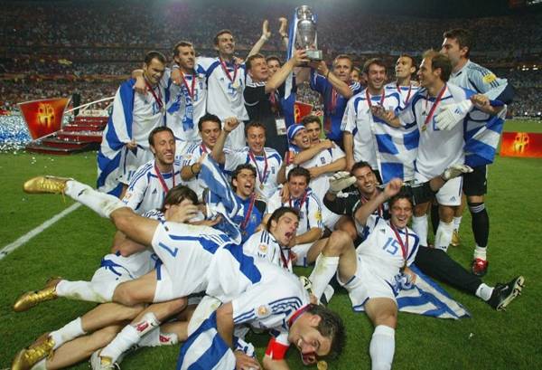 Hy Lạp vô địch Euro 2004