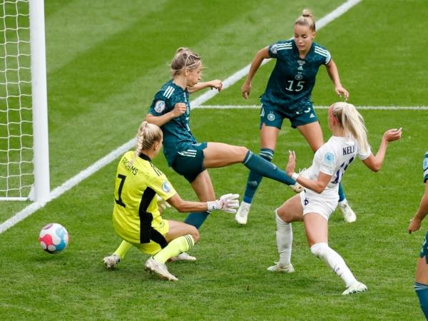 Kịch bản đầy nghẹt thở ở trận chung kết EURO 2022