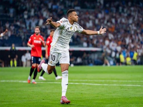 Tin CLB Real 22/8: Alonso phá vỡ truyền thống của Ancelotti