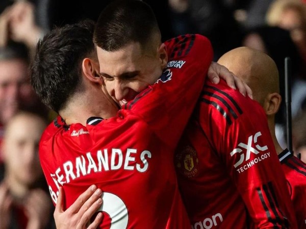 Tin MU: Bruno Fernandes tiết lộ Sesko không hài lòng